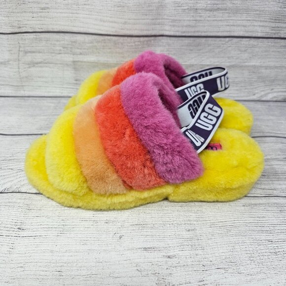 NEW! UGG PRIDE RAINBOW FLUFF YEAH SLIDE‎ SLIPPER WOMEN'S SIZE 8 - Picture 1 of 11